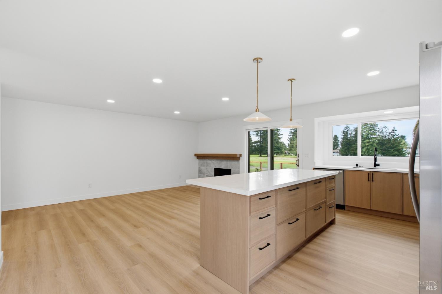 900 Hudis Street Rohnert Park CA 94928