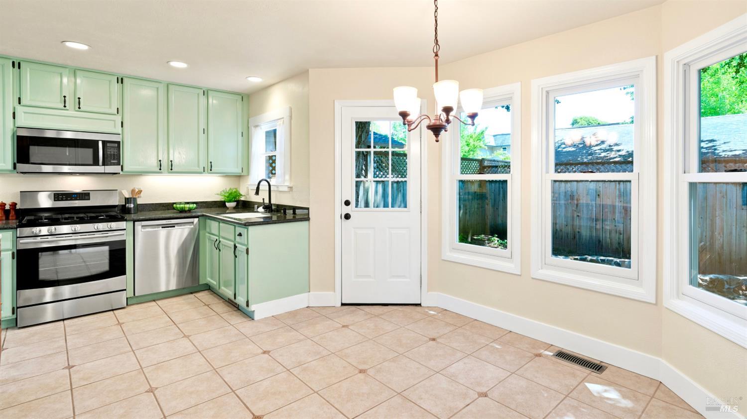 710 Cherry Street Santa Rosa CA 95404