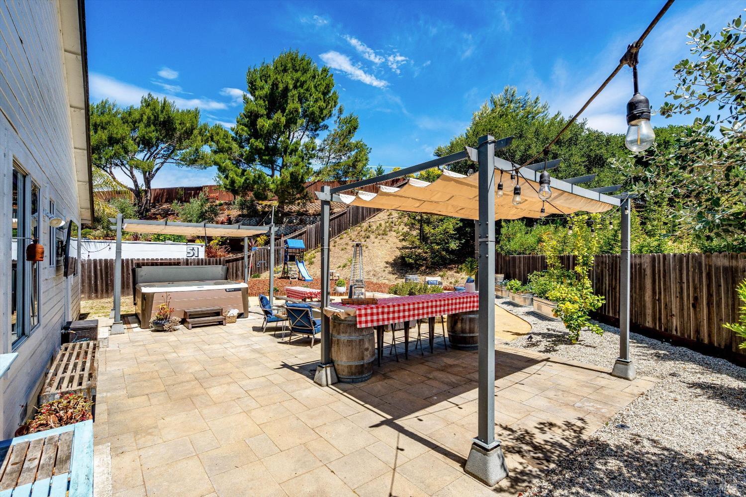 412 Arrowhead Court Vallejo CA 94589