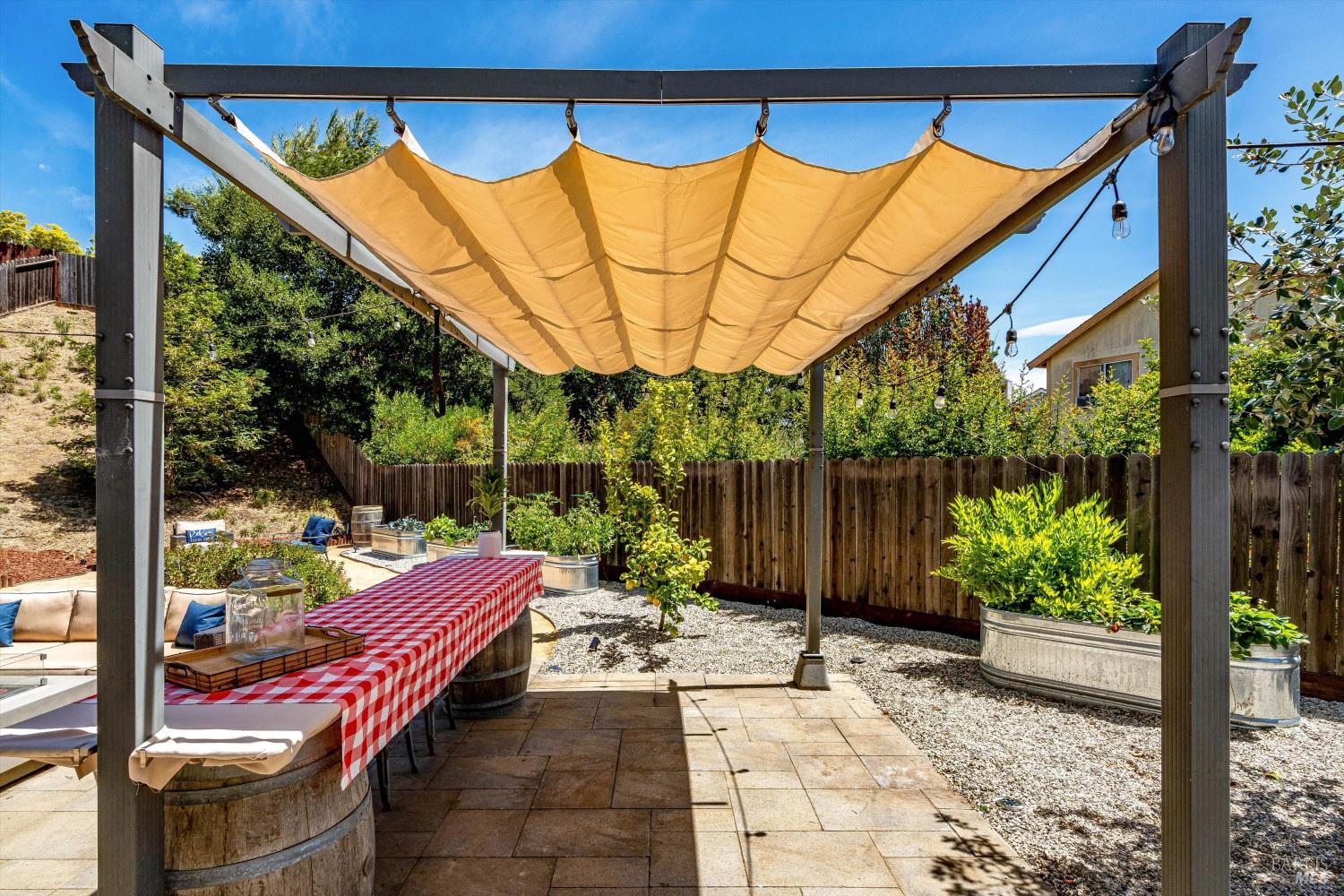 412 Arrowhead Court Vallejo CA 94589
