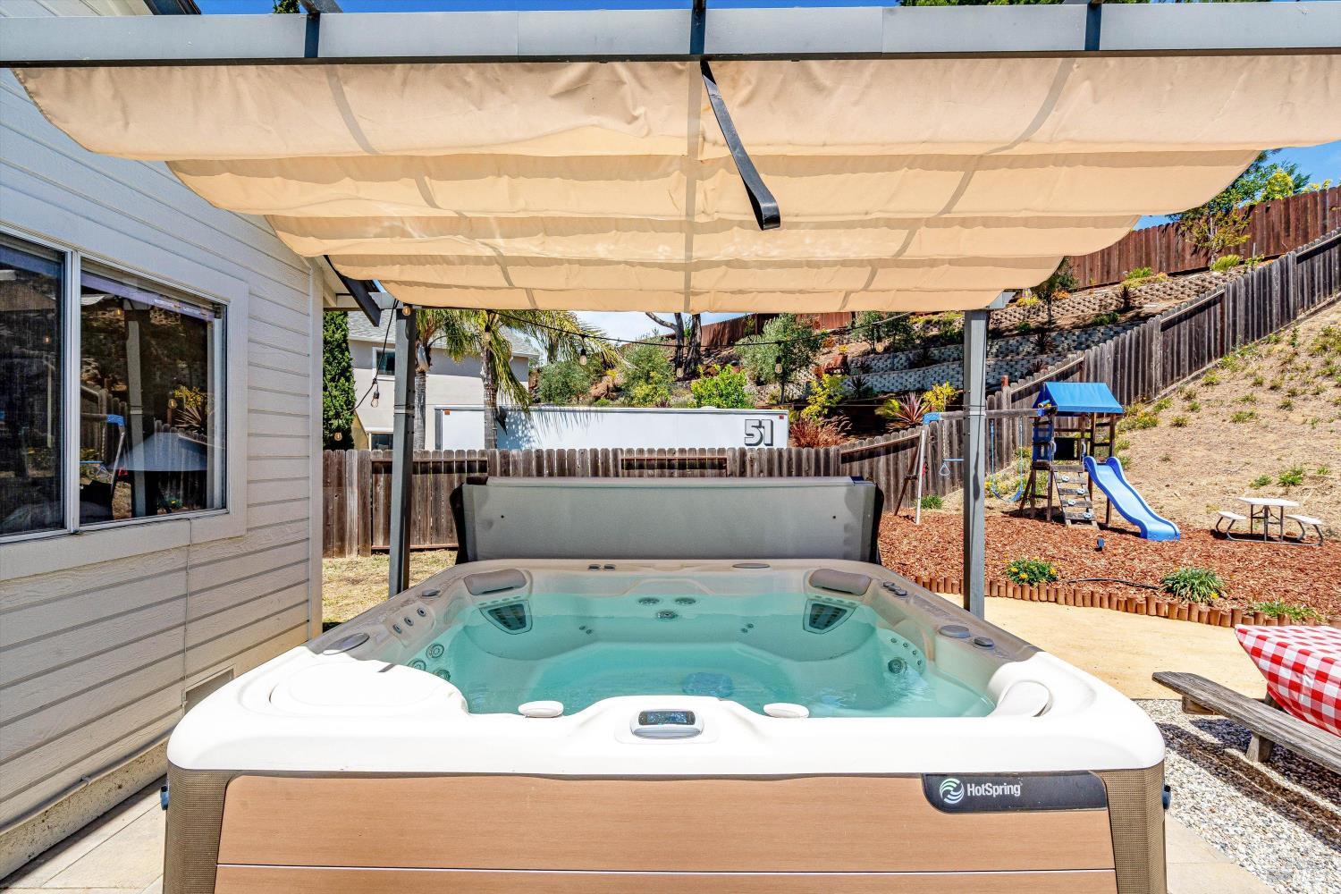 412 Arrowhead Court Vallejo CA 94589