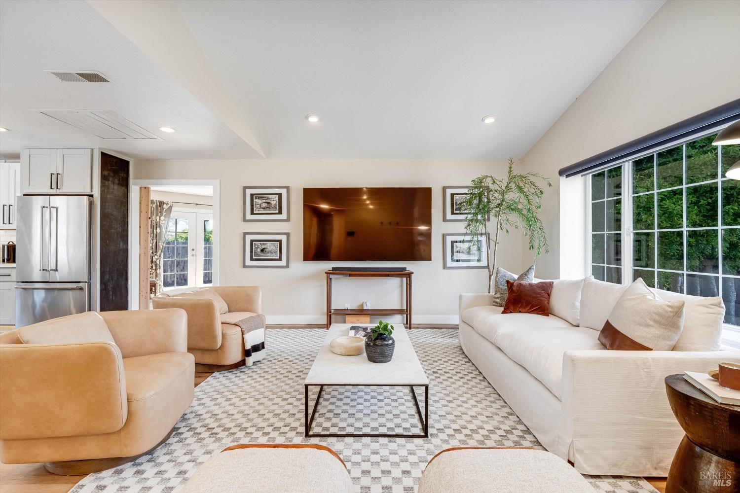 412 Arrowhead Court Vallejo CA 94589