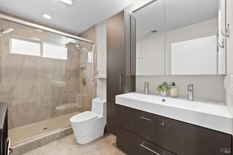 419 N Washington Street Cloverdale CA 95425