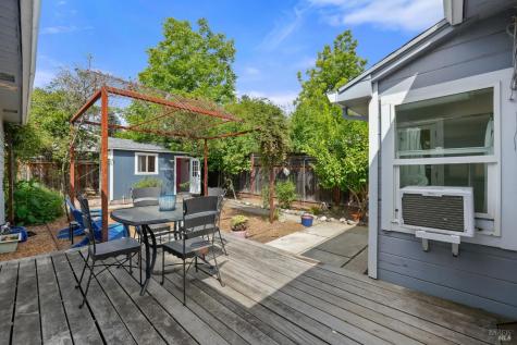 419 N Washington Street Cloverdale CA 95425