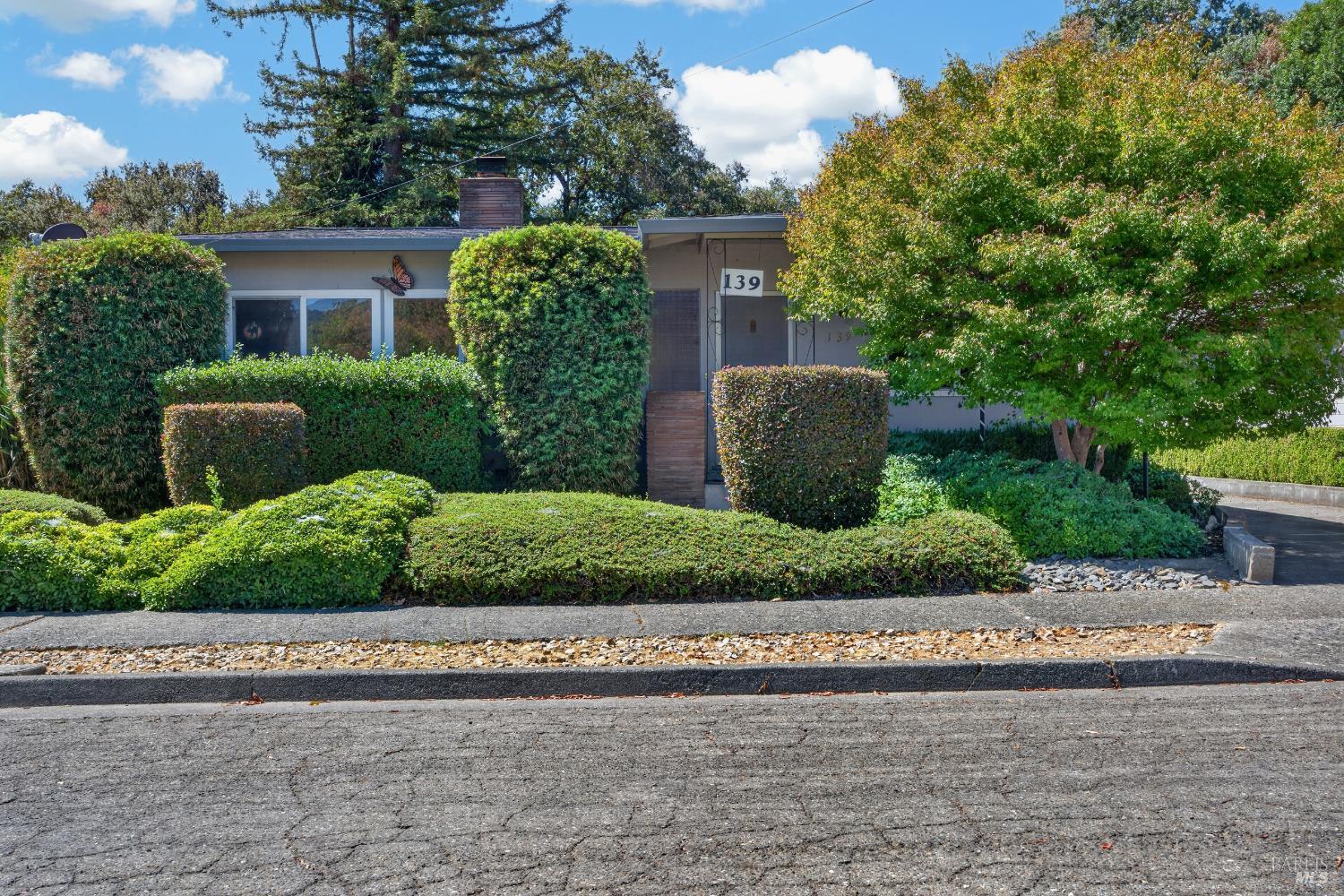 139 Las Colinas Drive Cloverdale CA 95425