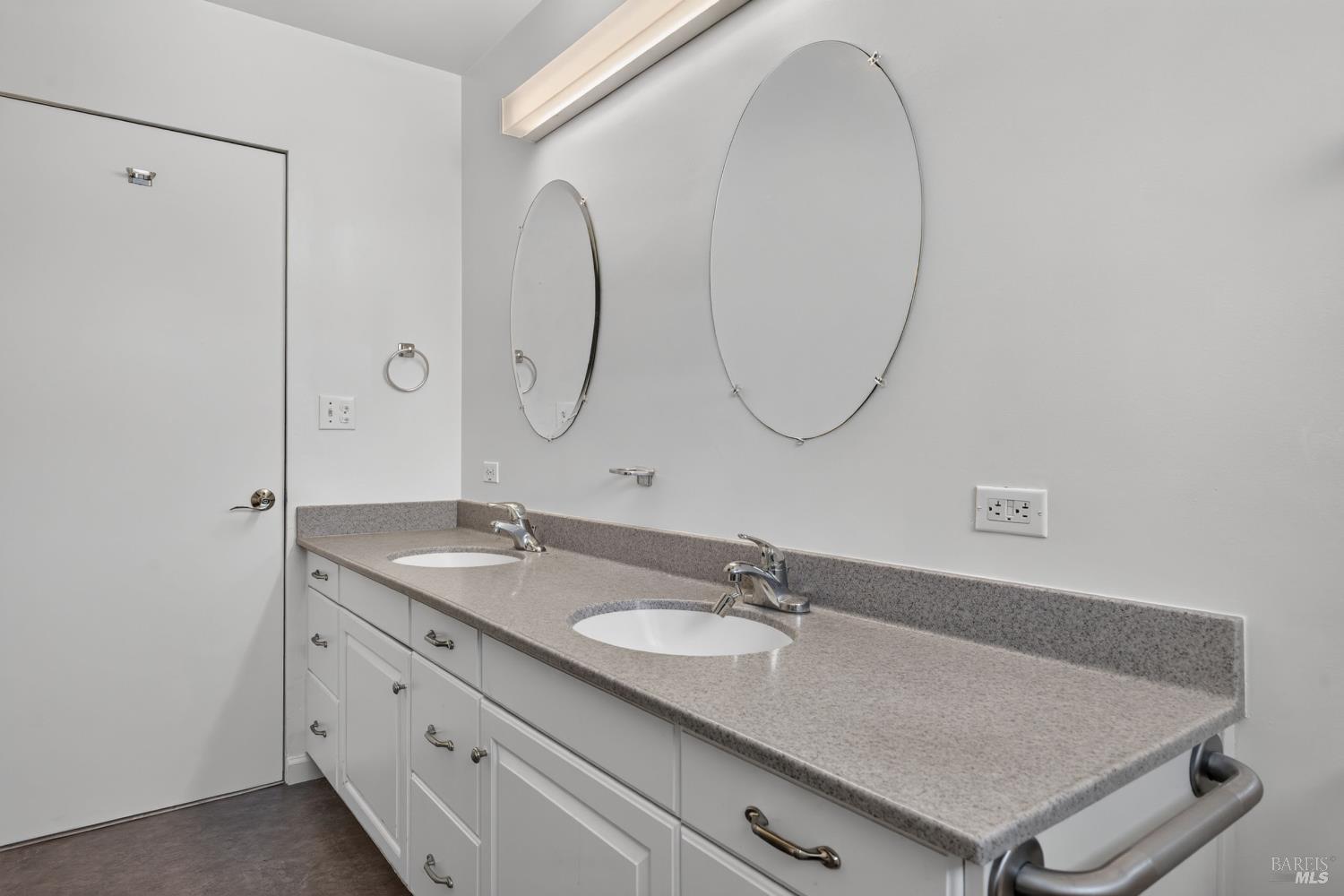 139 Las Colinas Drive Cloverdale CA 95425