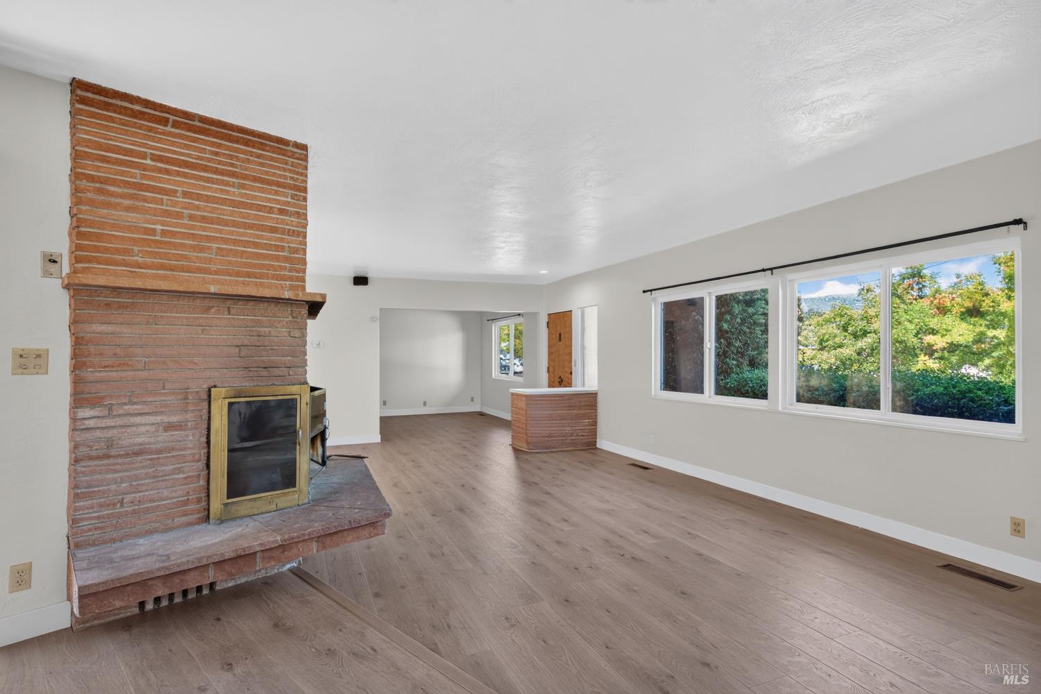 139 Las Colinas Drive Cloverdale CA 95425
