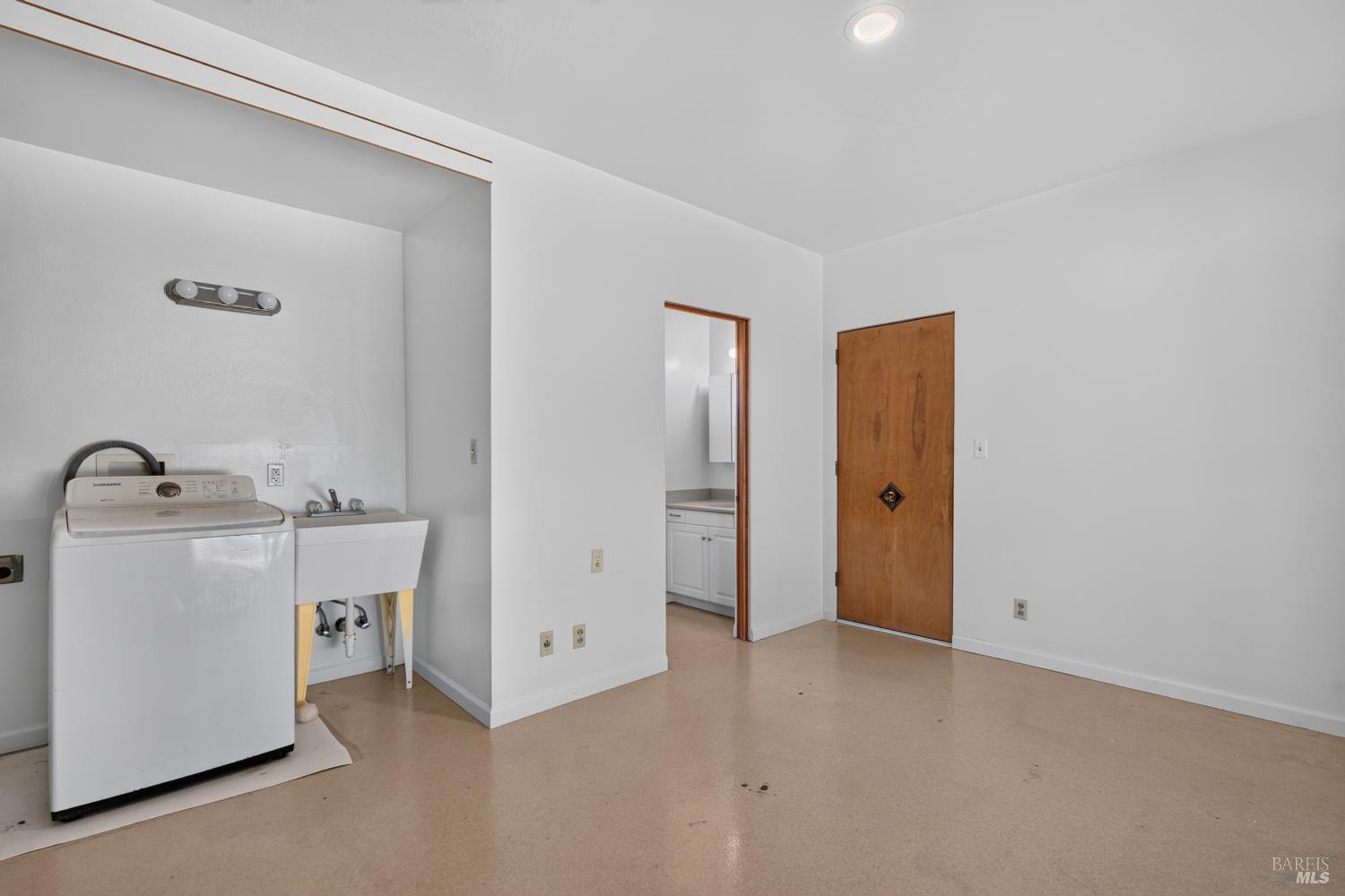 139 Las Colinas Drive Cloverdale CA 95425