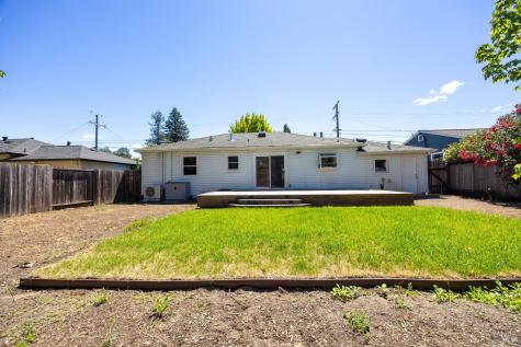 1943 Illinois Avenue Santa Rosa CA 95401
