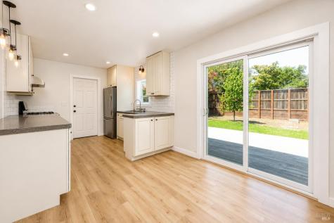 1943 Illinois Avenue Santa Rosa CA 95401