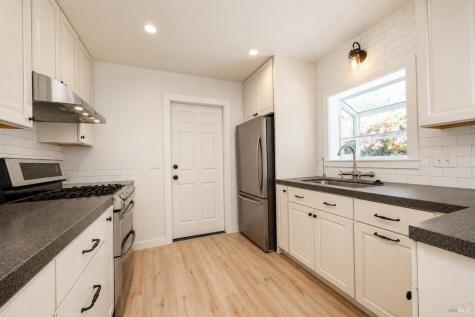1943 Illinois Avenue Santa Rosa CA 95401