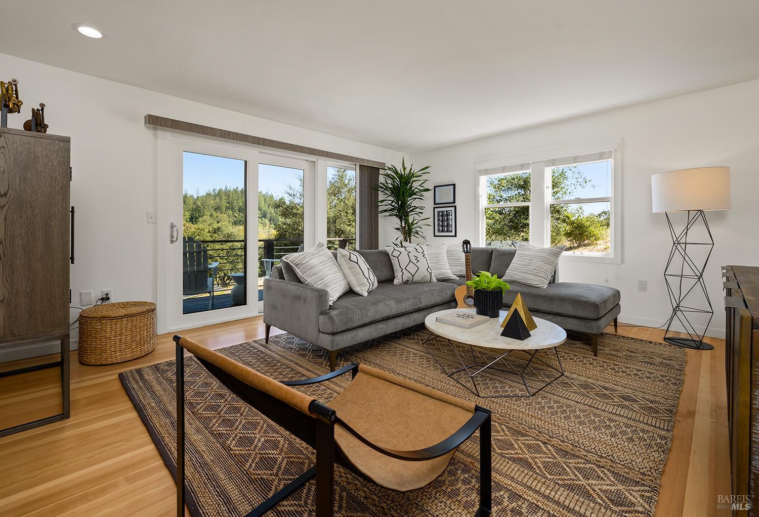 6840 Giovanetti Road Forestville CA 95436