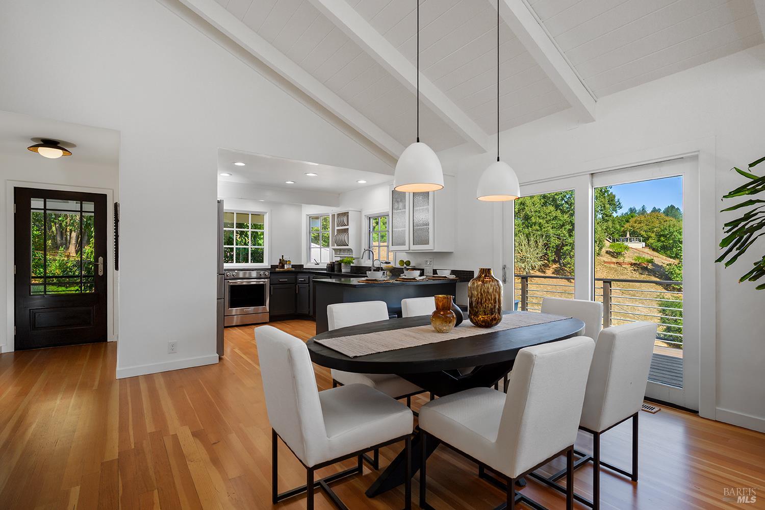 6840 Giovanetti Road Forestville CA 95436
