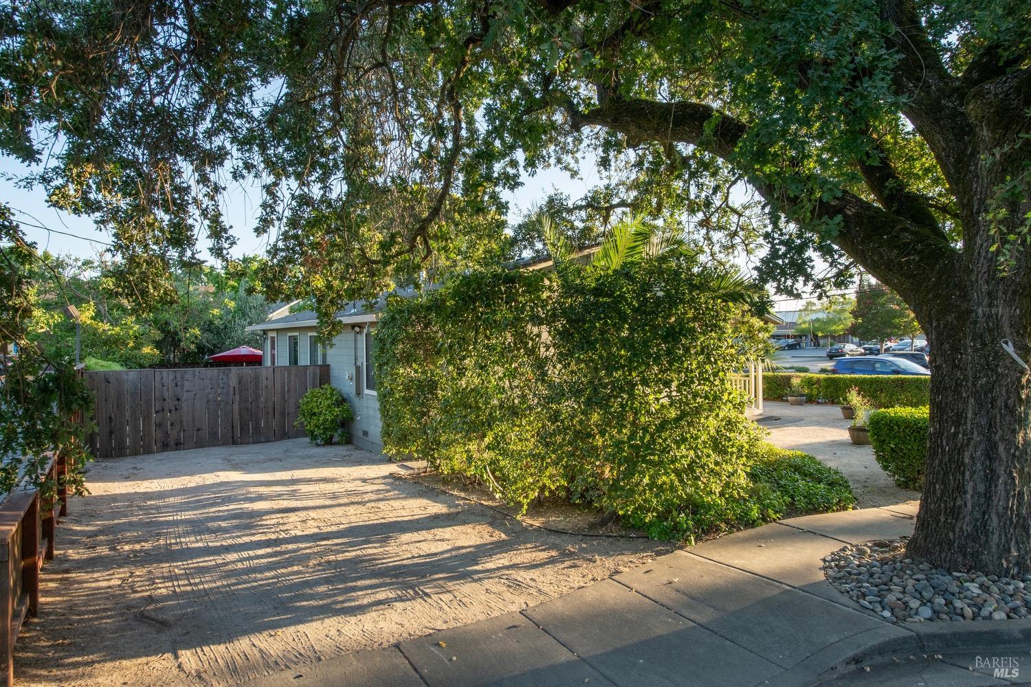 456 Fifth Street W Sonoma CA 95476