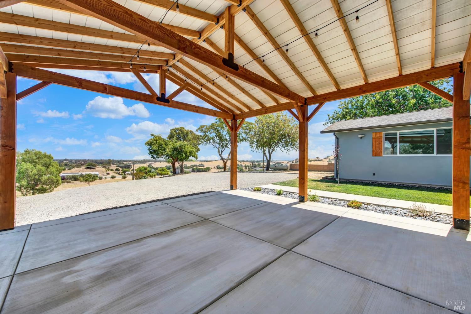 7425 English Hills Road Vacaville CA 95688