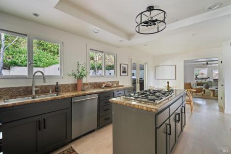 21 Hillside Avenue Kentfield CA 94904