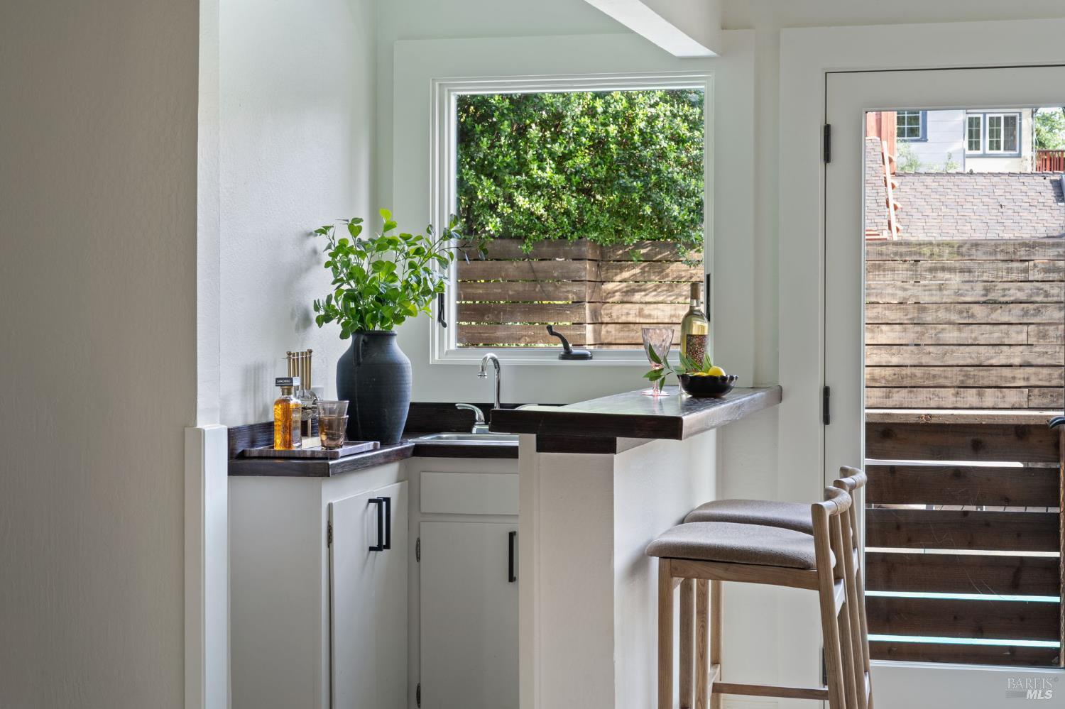 21 Hillside Avenue Kentfield CA 94904