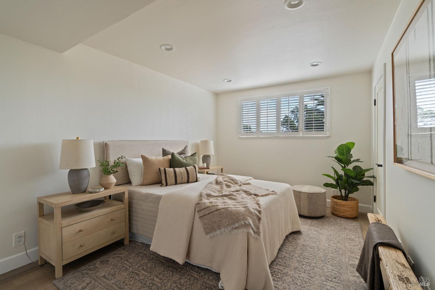 21 Hillside Avenue Kentfield CA 94904