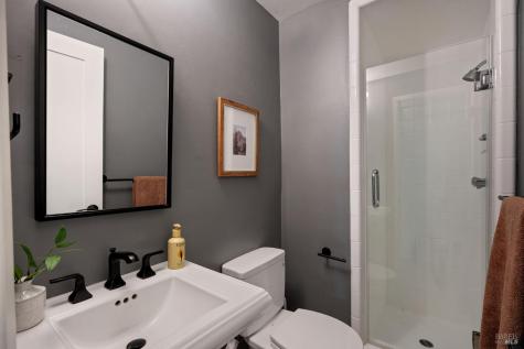 21 Hillside Avenue Kentfield CA 94904