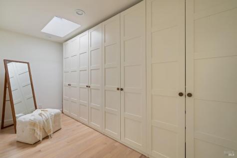 21 Hillside Avenue Kentfield CA 94904
