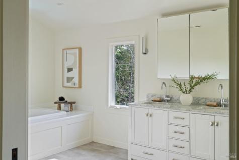 21 Hillside Avenue Kentfield CA 94904