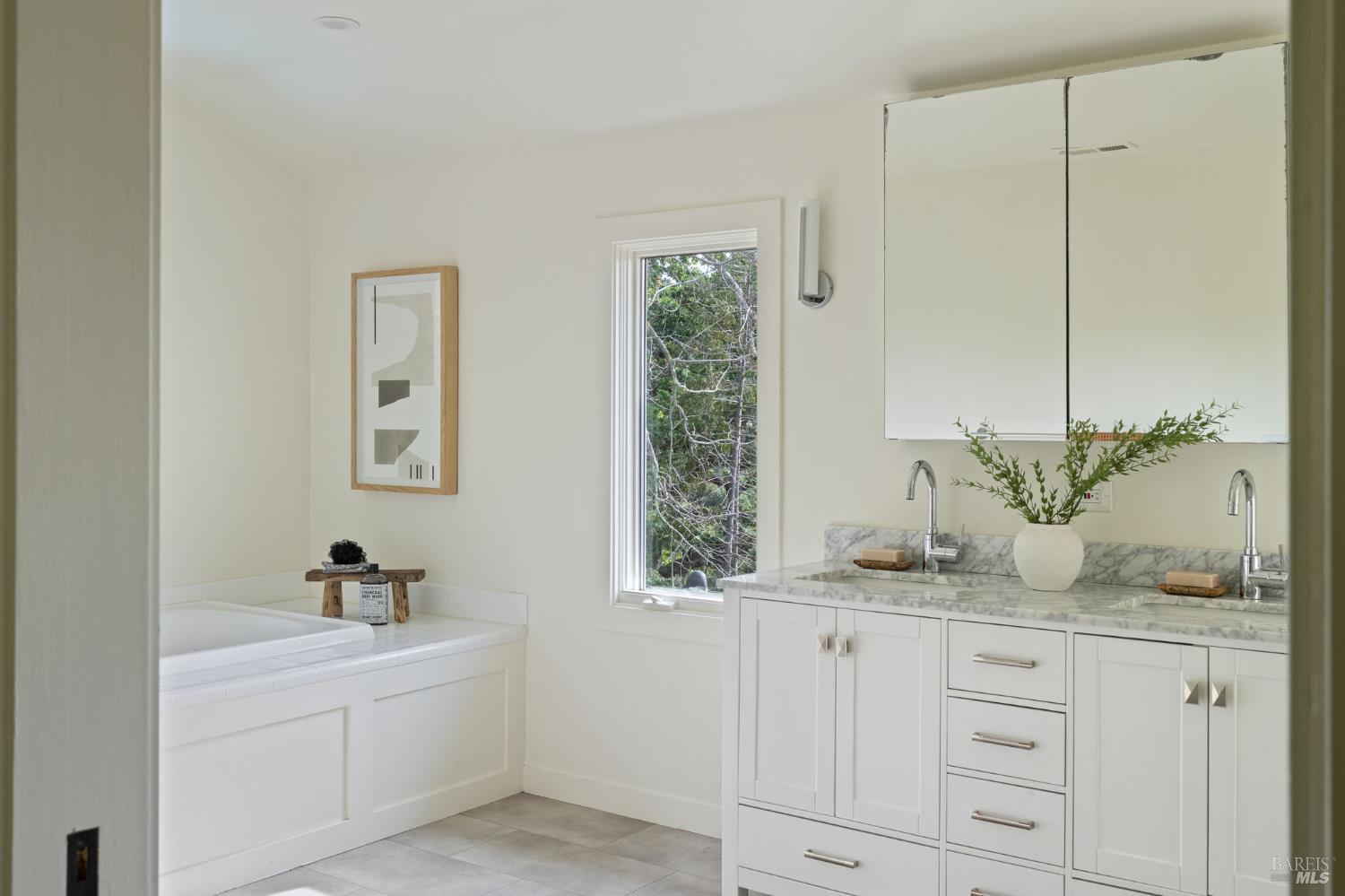 21 Hillside Avenue Kentfield CA 94904