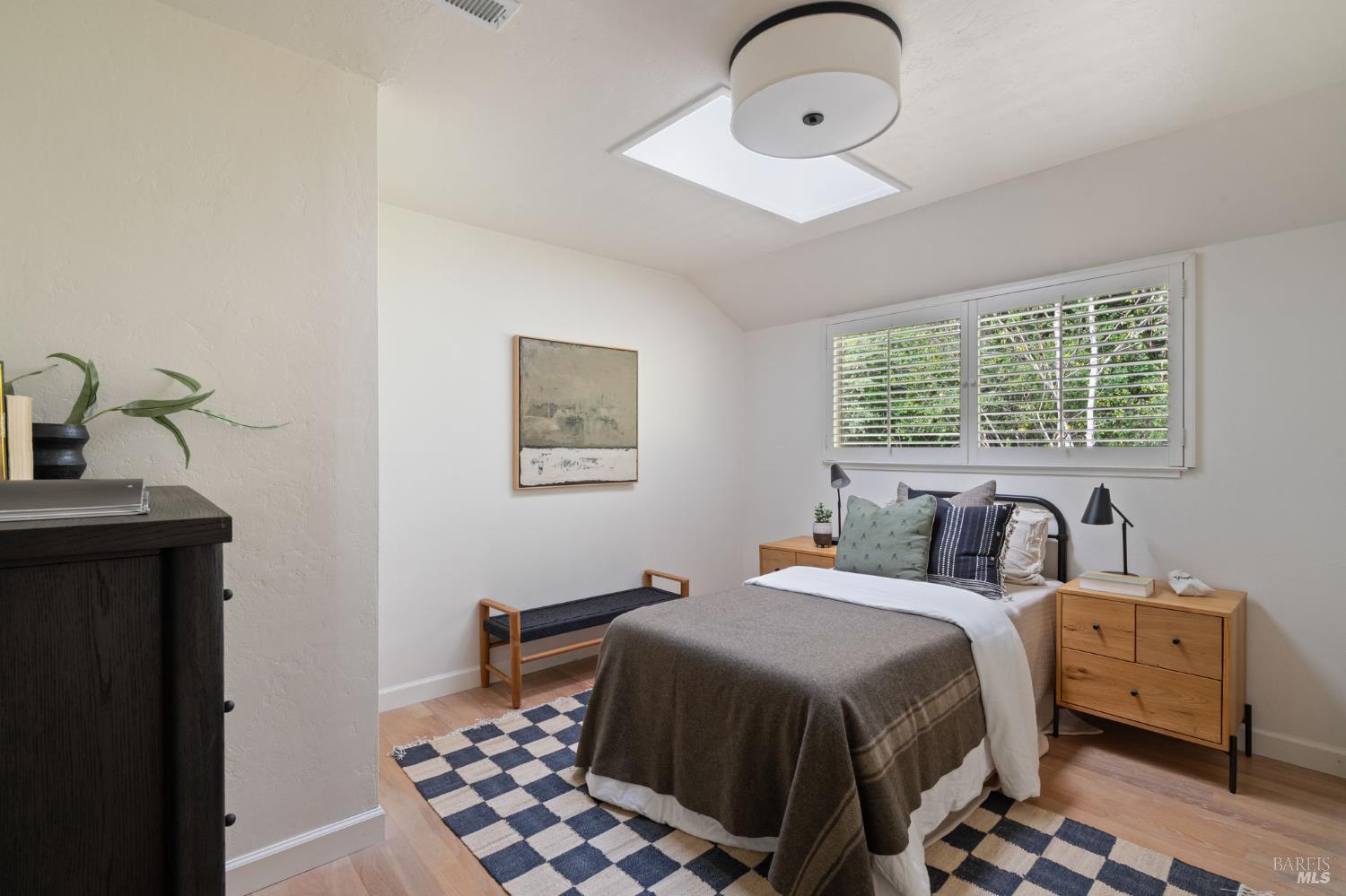 21 Hillside Avenue Kentfield CA 94904