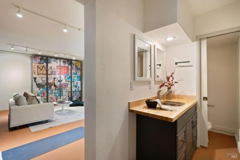 21 Hillside Avenue Kentfield CA 94904
