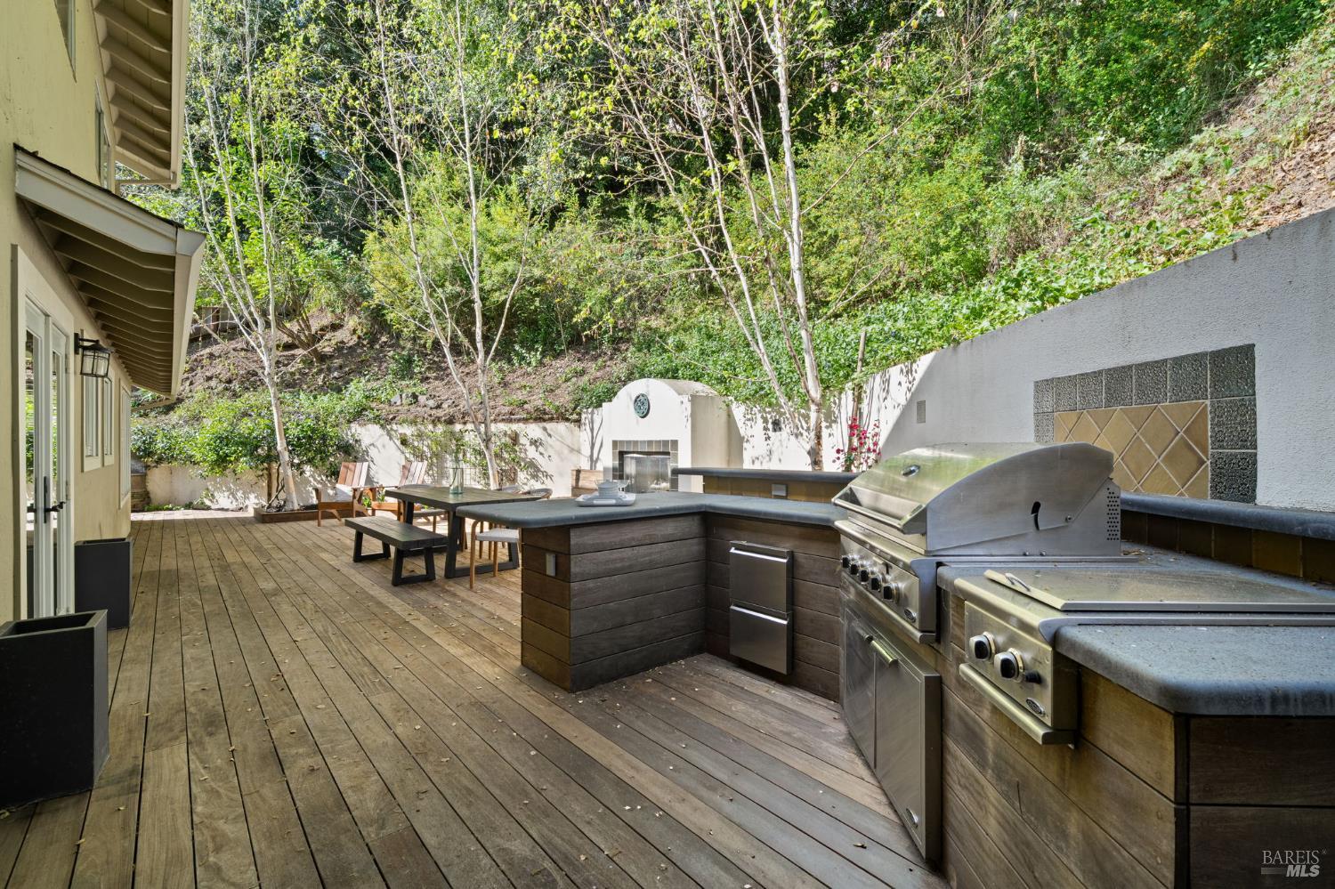 21 Hillside Avenue Kentfield CA 94904