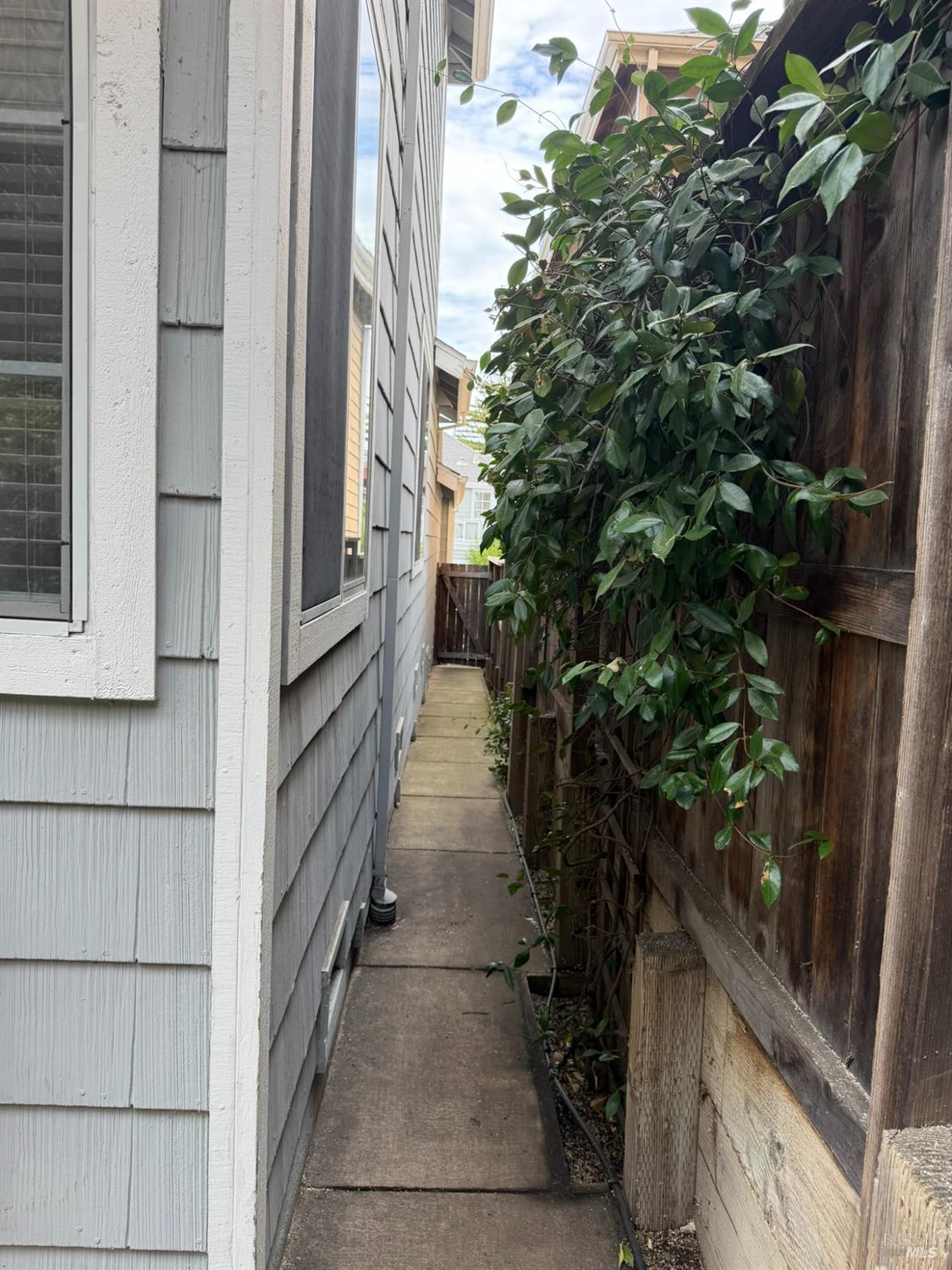 1014 Addison Circle Petaluma CA 94952