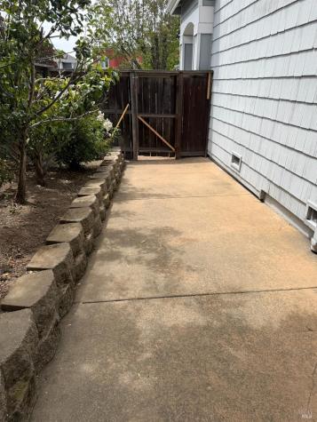 1014 Addison Circle Petaluma CA 94952
