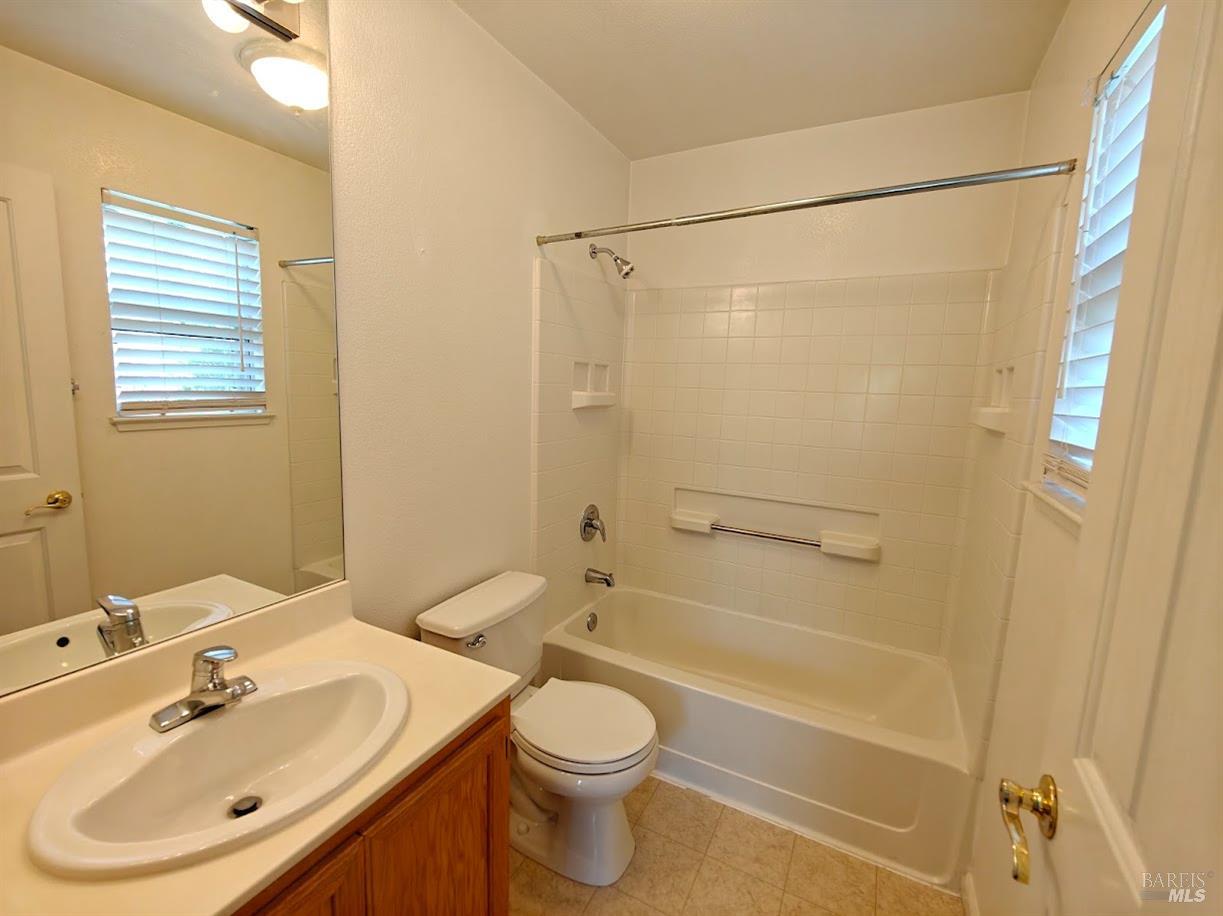 1014 Addison Circle Petaluma CA 94952