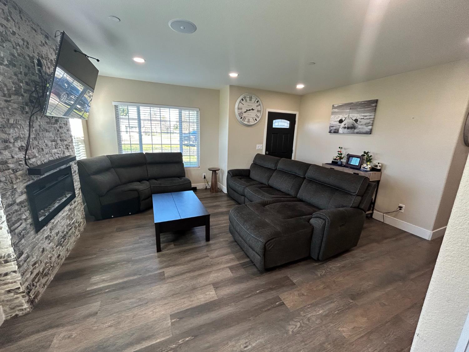 1458 Buttercup Lane Olivehurst CA 95961