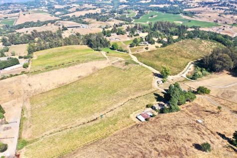 4889 Grange Road Santa Rosa CA 95404