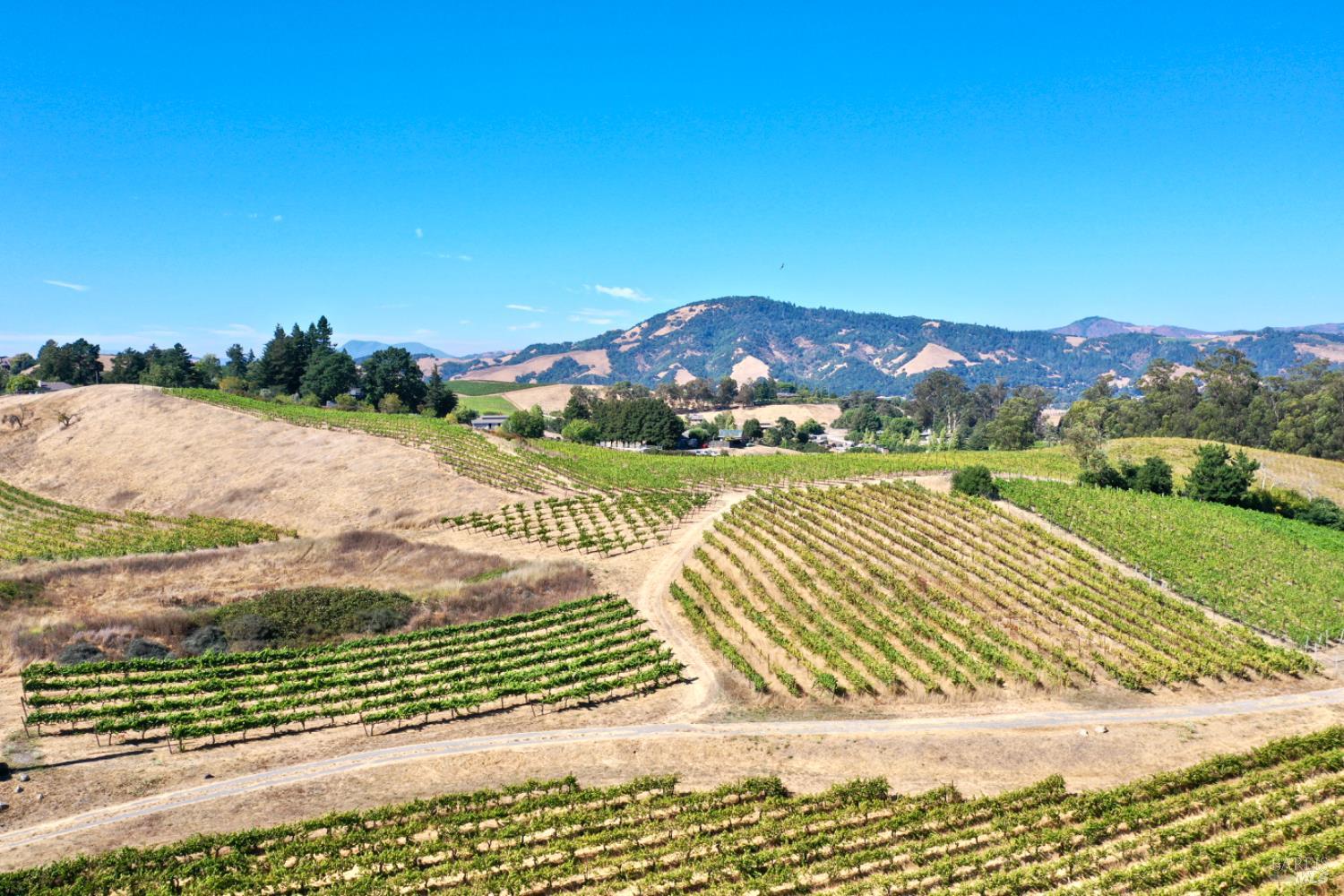 4889 Grange Road Santa Rosa CA 95404