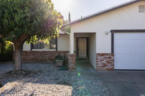 1371 Sirah Court Ukiah CA 95482