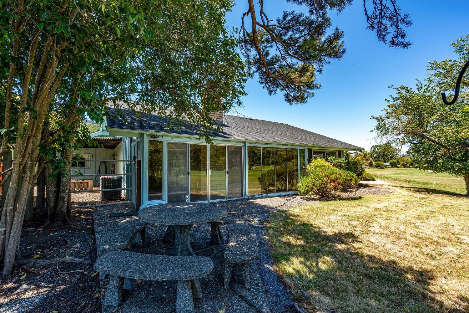12 Glengreen Street Santa Rosa CA 95409