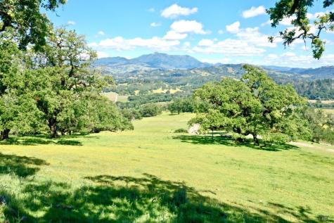 5520-2 W Soda Rock Lane Healdsburg CA 95448