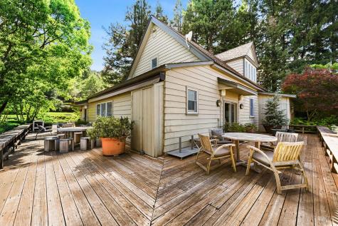 5520-2 W Soda Rock Lane Healdsburg CA 95448