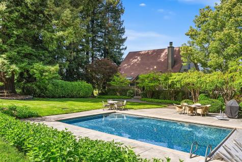 5520-2 W Soda Rock Lane Healdsburg CA 95448