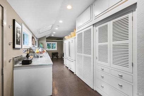 5520-2 W Soda Rock Lane Healdsburg CA 95448