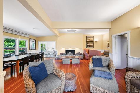 5520-2 W Soda Rock Lane Healdsburg CA 95448