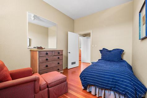 5520-2 W Soda Rock Lane Healdsburg CA 95448