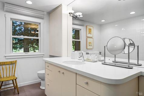 5520-2 W Soda Rock Lane Healdsburg CA 95448