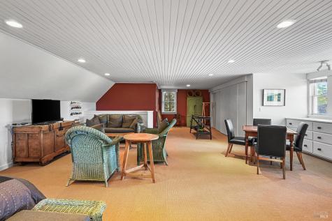5520-2 W Soda Rock Lane Healdsburg CA 95448