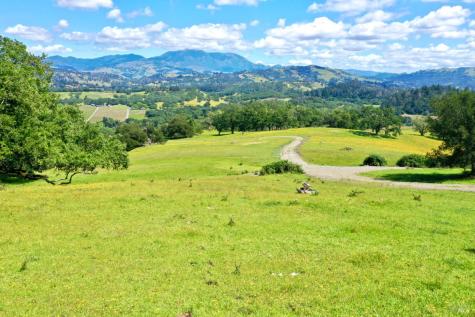 5520-2 W Soda Rock Lane Healdsburg CA 95448