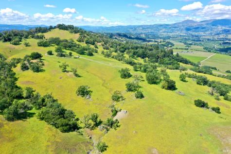 5520-2 W Soda Rock Lane Healdsburg CA 95448
