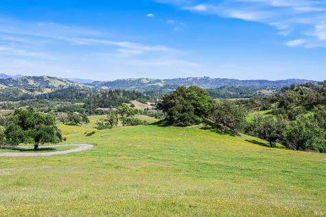 5520-2 W Soda Rock Lane Healdsburg CA 95448