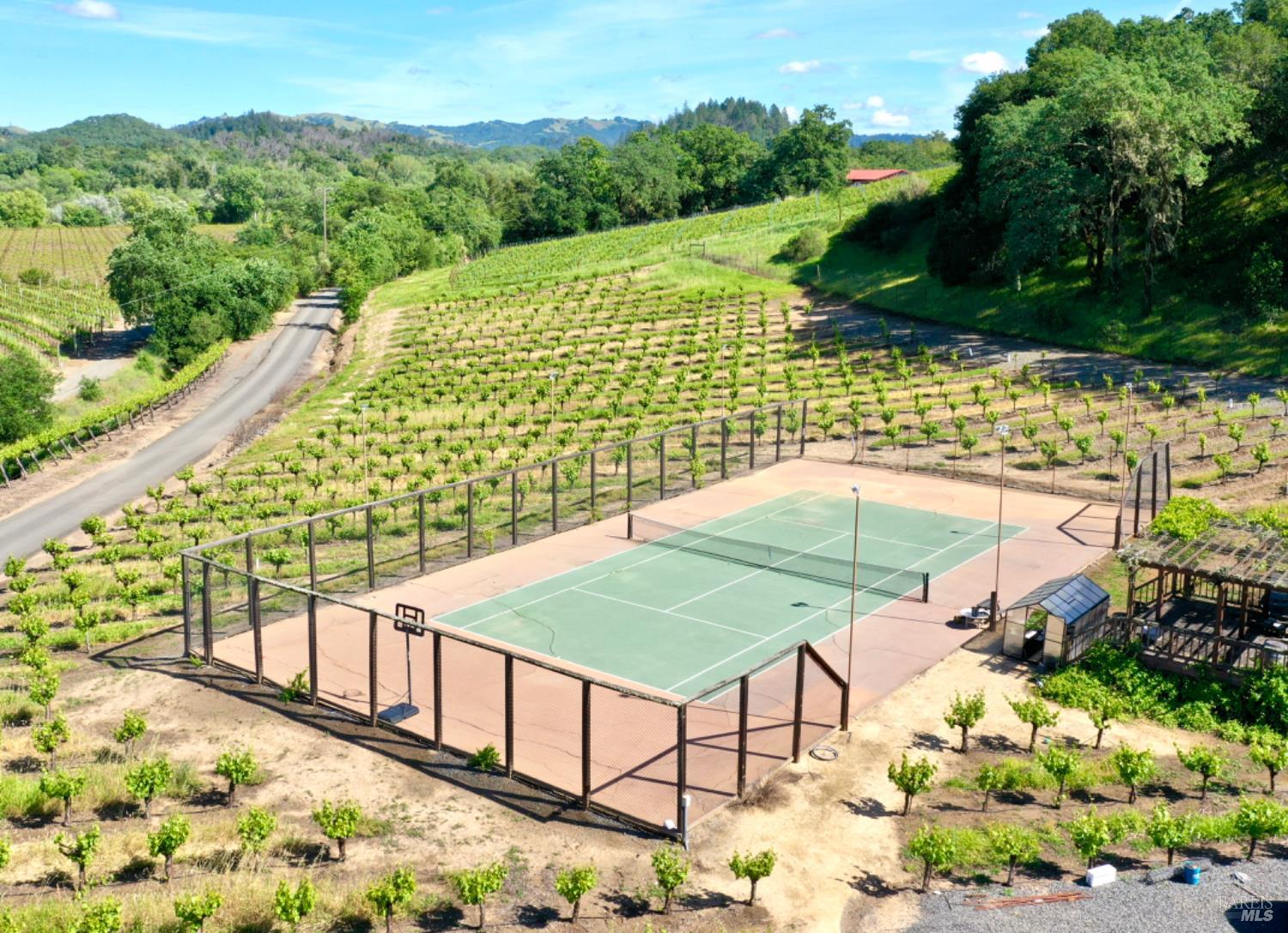 5520-2 W Soda Rock Lane Healdsburg CA 95448