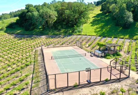 5520-2 W Soda Rock Lane Healdsburg CA 95448